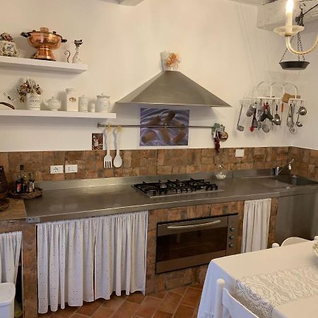 La Casa Dei Ricordi Apartman Collesalvetti Kültér fotó